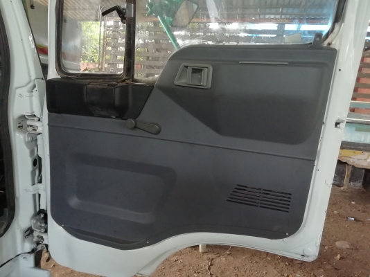 ขายหัว10ล้อ HINO สิงห์ไฮเทค หัวบางๆไม่ผุ อุปกรณ์ครบ กันชน ขาหน้า ขาหลัง ตีนเบรคทิฟฟี่ ตู้แอร์ กรอง ยกใส่รถได้เลย ราคาถูก