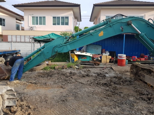 Kobelco 045 มีไลน์หัวเจาะ Kobelco 045 มีไลน์หัวเจาะ