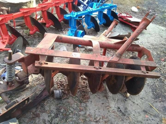 ผานพรวน5ใบ20นิ้วสภาพสวยใบดีโครงสวย ผานพรวน5ใบ20นิ้วสภาพสวยใบดีโครงสวย