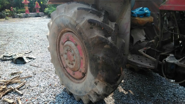 รถไถนาแม็กซี165พวงมาลัยเพลาเวอร์เครื่องดีเกียดีสภาพสวยพร้อมใช้เลยคับ