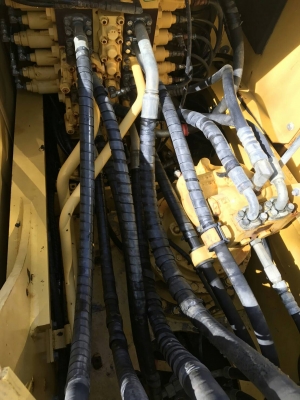 มี VDO ให้ชม.มี 2 คัน KOMATSU PC200-8MO ไมล์ 6161 กับ 7470 ราคา 1950000 กับ 2150000