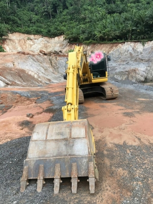 มี VDO ให้ชม.มี 2 คัน KOMATSU PC200-8MO ไมล์ 6161 กับ 7470 ราคา 1950000 กับ 2150000 มี VDO ให้ชม.มี 2 คัน KOMATSU PC200-8MO ไมล์ 6161 กับ 7470 ราคา 1950000 กับ 2150000