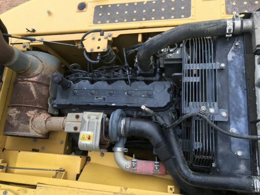 มี VDO ให้ชม.มี 2 คัน KOMATSU PC200-8MO ไมล์ 6161 กับ 7470 ราคา 1950000 กับ 2150000