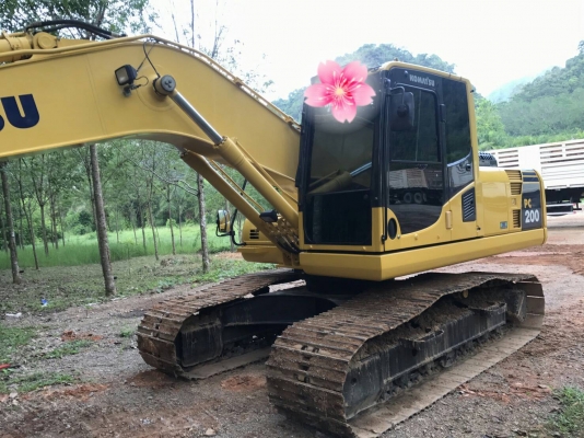มี VDO ให้ชม.มี 2 คัน KOMATSU PC200-8MO ไมล์ 6161 กับ 7470 ราคา 1950000 กับ 2150000