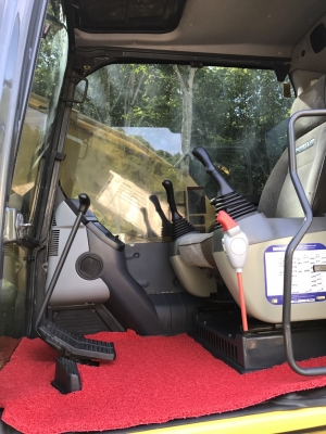 มี VDO ให้ชม.มี 2 คัน KOMATSU PC200-8MO ไมล์ 6161 กับ 7470 ราคา 1950000 กับ 2150000 มี VDO ให้ชม.มี 2 คัน KOMATSU PC200-8MO ไมล์ 6161 กับ 7470 ราคา 1950000 กับ 2150000