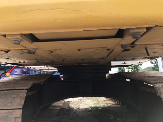 มี VDO ให้ชม.มี 2 คัน KOMATSU PC200-8MO ไมล์ 6161 กับ 7470 ราคา 1950000 กับ 2150000 มี VDO ให้ชม.มี 2 คัน KOMATSU PC200-8MO ไมล์ 6161 กับ 7470 ราคา 1950000 กับ 2150000