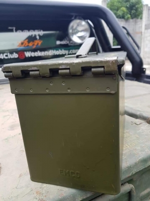 ขายกล่องเหล็กทหาร ขนาด กว้าง 6" ยาว 11" สูง 7" สภาพสวยๆ ไว้ใส่เครืองมือติดรถ