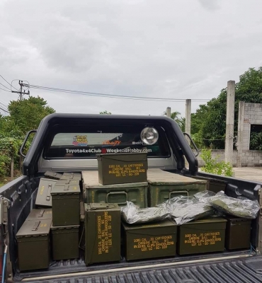 ขายกล่องเหล็กทหาร ขนาด กว้าง 6" ยาว 11" สูง 7" สภาพสวยๆ ไว้ใส่เครืองมือติดรถ