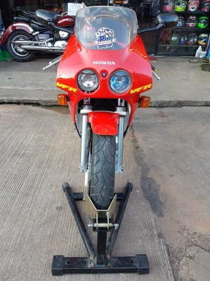 ขายแลกเทิร์นคับ HONDA VFR400 NC30 เดิมๆ เครื่องดี ทะเบียนสวย333 เกียร์โยงแต่ง ราคา 69500 บาท ส่งได้ท ขายแลกเทิร์นคับ HONDA VFR400 NC30 เดิมๆ เครื่องดี ทะเบียนสวย333 เกียร์โยงแต่ง ราคา 69500 บาท ส่งได้ท
