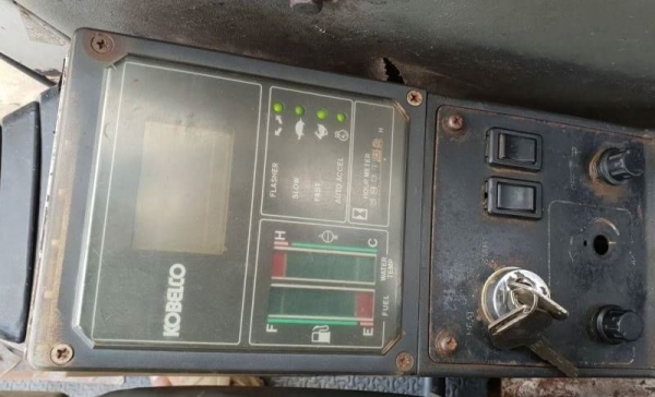 ขายด่วนรถแบคโฮKOBELCO-SK120MARK3มาร์ทีรถนอกเพิ่งนำเข้ามายังไม่เคยใช้งานในเมืองไทยเลย