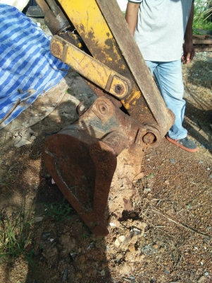 ขายแบ็คโคเล็กสำหรับงานเล็กๆๆpc25พร้อมใช้งาน220,000สนใจรายล่ะเอียดโทร0895770265