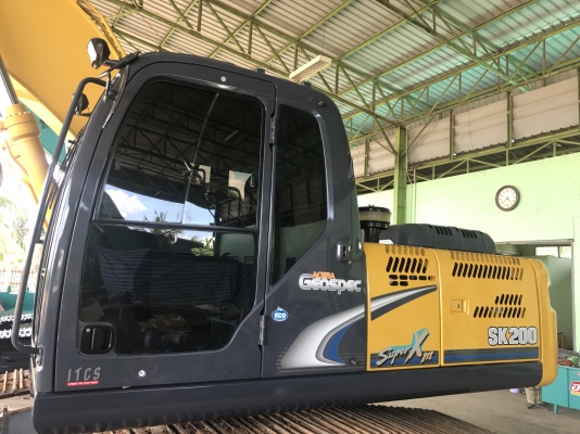 ขาย 200XM รุ่นสุดท้ายสีเหลือง ซีเรียลสูง 5000 ชั่วโมง PM7000  สนใจติดต่อโดยตรง 081-4283210