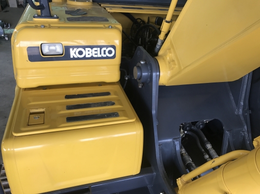 ขาย 200XM รุ่นสุดท้ายสีเหลือง ซีเรียลสูง 5000 ชั่วโมง PM7000  สนใจติดต่อโดยตรง 081-4283210