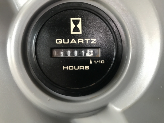 ขาย 200XM รุ่นสุดท้ายสีเหลือง ซีเรียลสูง 5000 ชั่วโมง PM7000  สนใจติดต่อโดยตรง 081-4283210