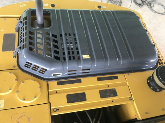 ขาย 200XM รุ่นสุดท้ายสีเหลือง ซีเรียลสูง 5000 ชั่วโมง PM7000  สนใจติดต่อโดยตรง 081-4283210