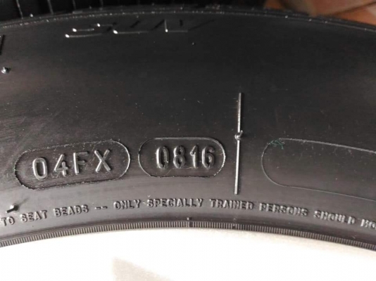 ล้อแม็ก Mazda CX-5 ขอบ 17 พร้อมยาง BF Goodrich Adventage SUV  225 65 17 ผลิตปี 2016 ยางสวย ล้อเดิมๆ ขายถูกๆ ทั้งชุด 8900.- *** ใส่ฟรี รับเทิร์น รับบัตรเครดิตทุกธนาคาร ส่งทั่วไทย