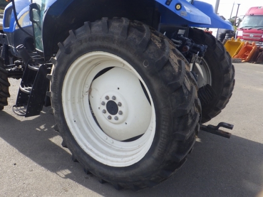 ขายรถไถ ยี่ห้อ FORD รุ่น TS100A ขายรถไถ ยี่ห้อ FORD รุ่น TS100A