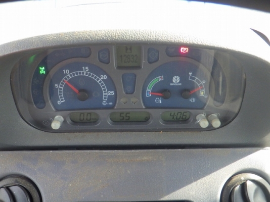 ขายรถไถ ยี่ห้อ FORD รุ่น TS100A ขายรถไถ ยี่ห้อ FORD รุ่น TS100A