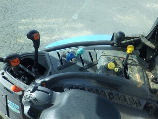 ขายรถไถ ยี่ห้อ FORD รุ่น TS100A ขายรถไถ ยี่ห้อ FORD รุ่น TS100A