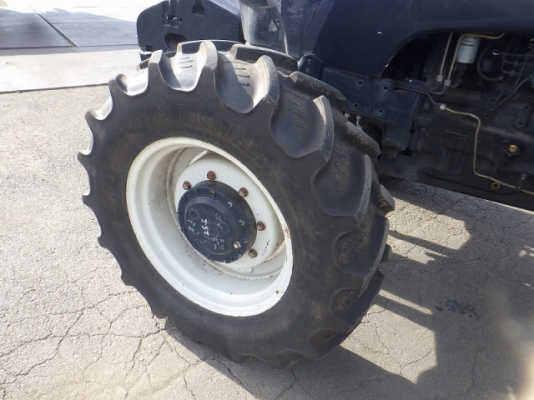 ขายรถไถ ยี่ห้อ FORD รุ่น TS100A ขายรถไถ ยี่ห้อ FORD รุ่น TS100A