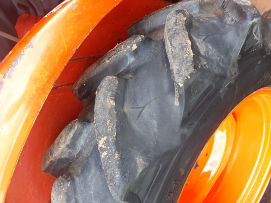 ขาย L3608สภาพสวยๆปี54เล่มทะเบียนพร้อมโอนรถเดิมๆเครื่องเกียรดีไฮโลลิกแจ๋วๆไม่ตก ขาย L3608สภาพสวยๆปี54เล่มทะเบียนพร้อมโอนรถเดิมๆเครื่องเกียรดีไฮโลลิกแจ๋วๆไม่ตก