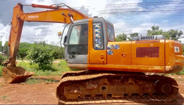 ขายด่วน HITACHI ZX-1 รถบอดี้สวยๆเดิมๆ ใช้งาน 13,500 ชม เครื่องแห้งแรงเต็มทำงานเร็วไม่โหลด ภายในเก๋งแอร์เย็น ช่วงล่างเต็มเอวใหม่แน่นๆ รถพร้อมใช้งานได้เลยครับ จัดไฟแนนซ์ได้ราคาสูง ราคาต่อรองได้นะครับ