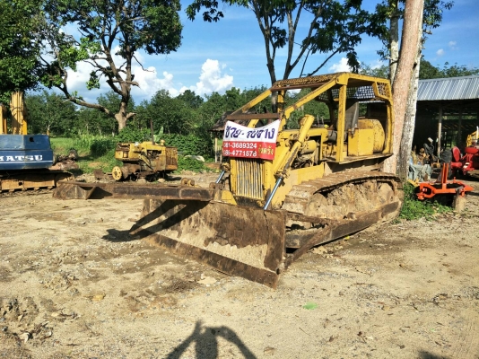 มี VDO ให้ชม.KOMATSU D50A-15 ห้องเลี้ยวแห้ง พร้อมเขาล้มไม้ ราคา 380000