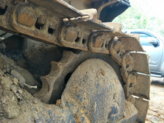 มี VDO ให้ชม.KOMATSU D50A-15 ห้องเลี้ยวแห้ง พร้อมเขาล้มไม้ ราคา 380000