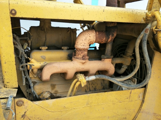 มี VDO ให้ชม.KOMATSU D50A-15 ห้องเลี้ยวแห้ง พร้อมเขาล้มไม้ ราคา 380000