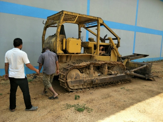 มี VDO ให้ชม.KOMATSU D50A-15 ห้องเลี้ยวแห้ง พร้อมเขาล้มไม้ ราคา 380000 มี VDO ให้ชม.KOMATSU D50A-15 ห้องเลี้ยวแห้ง พร้อมเขาล้มไม้ ราคา 380000