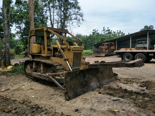 มี VDO ให้ชม.KOMATSU D50A-15 ห้องเลี้ยวแห้ง พร้อมเขาล้มไม้ ราคา 380000