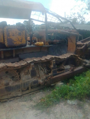 ขายรถแทรคเตอร์ KOMATSU D50A-15 ห้องเลี้ยวน้ำมัน ราคา 250000