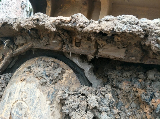 มี VDO ให้ชม.KOMATSU D50A-15 ห้องเลี้ยวแห้ง พร้อมเขาล้มไม้ ราคา 380000