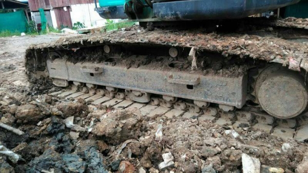 ขายรถแบคโฮ KOBELCO SK200-8 SUPER 7985ชั่วโมง เล่มทะเบียน สนใจโทร 081-970-1072