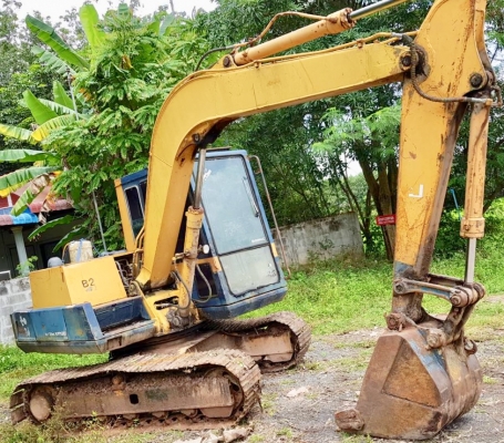 KOMATSU PC 60-5 รถบอดี้สวยเดิมๆ ภายในเก๋งคอนโทรลใช้งานง่าย เครื่องยนต์ทำงานไม่โหลด เอวแน่น เอกสารสัญญาซื้อขาย ราคาต่อรองได้ครับ