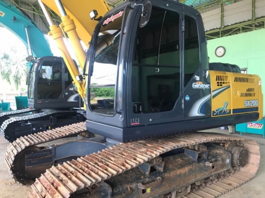 ขาย Kobelco sk200-8 Super xm สีเหลืองตัวสุดท้ายก่อนขึ้นเป็น รุ่น10 ไมล์ ชม. 5,000 สภาพนางฟ้าค่ะ