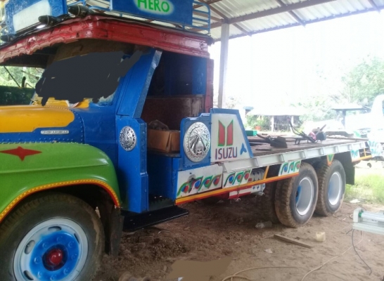 ขายด่วน ISUZU TX 145 แรง รถหัวยาวสิบล้อเพลาเดียว ท้ายลาดใช้ขึ้นรถ PC 120 และรถเกี่ยวข้าวได้เลยครับ ช่วงล่างดีคัชซีไม่บวม เอกสารทะเบียนครบพร้อม ราคาต่อรองได้ครับ