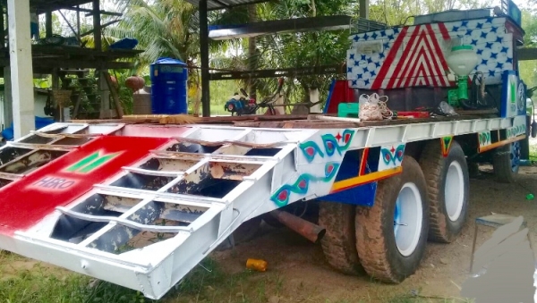 ขายด่วน ISUZU TX 145 แรง รถหัวยาวสิบล้อเพลาเดียว ท้ายลาดใช้ขึ้นรถ PC 120 และรถเกี่ยวข้าวได้เลยครับ ช่วงล่างดีคัชซีไม่บวม เอกสารทะเบียนครบพร้อม ราคาต่อรองได้ครับ