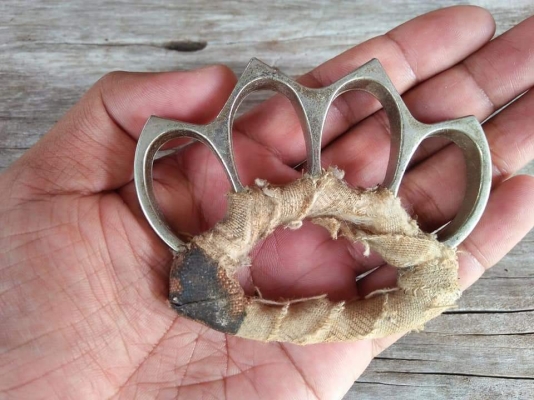 ขายสนับมืองานเก่า ขายสนับมืองานเก่า