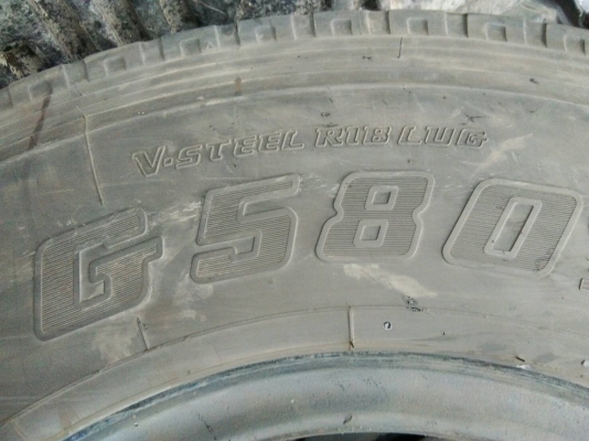 ขายยาง 900R20 บริดจสโตน ปี15 ดอกยางเต็มสวยพร้อมยาวในยางรอง จำนวน 6 เส้น เส้นละ3900บาท
