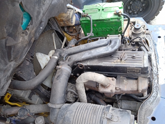 ขายครับรถ KOMATSU ดีเซล ยกสูง 5.5 เมตร