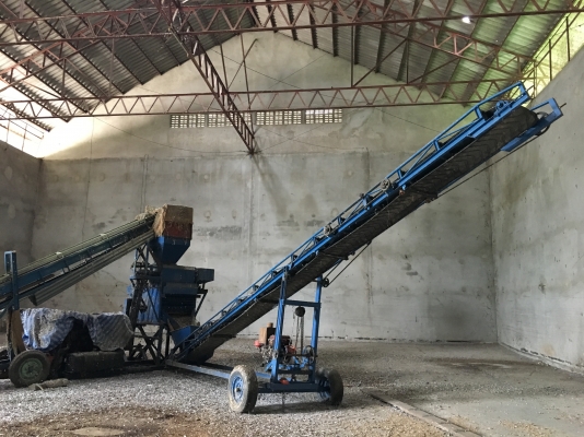 สีข้าวโพดพร้อมติดตั้ง อุปกรณ์ครบชุด สภาพเก่าเก็บ เราทำความสะอาดให้ค่ะ