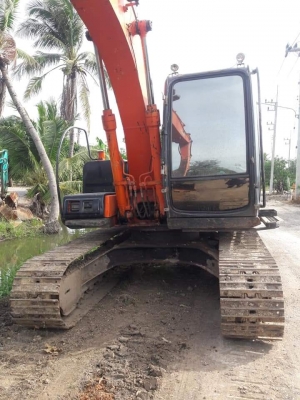 รถบ้านฝากขาย  HITACHI EX120-5 เก่าใน สภาพสวย เครื่องปั๊มดี  พร้อมใช้ โทร 089-3818694 จ๊อย