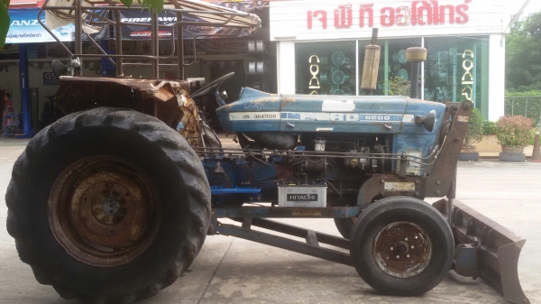 ขายด่วน !! FORD 6600 + ใบดัน +ผาน 6 มีเล่ม เครื่อง T3 พร้อมโอนครับ ขายเลย ร