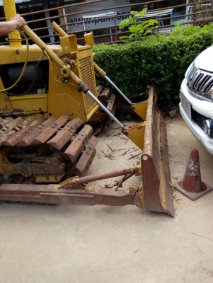 # ขายรถแทร็กเตอร์D2-6 PL รถพร้อมใช้งาน เครื่องดีช่วงล่างดี ราคาต่อรองคุยได้ค่ะ0616613023แพรว