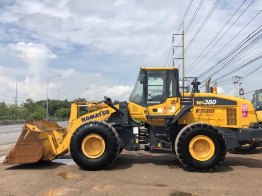 ขายรถตักล้อยาง KOMATSU WA380-7 ปี 2014 รถนอกนำเข้าเองจากญี่ปุ่น สภาพสวยพร้อมใช้ มีVDOการทำงานครับ ขายรถตักล้อยาง KOMATSU WA380-7 ปี 2014 รถนอกนำเข้าเองจากญี่ปุ่น สภาพสวยพร้อมใช้ มีVDOการทำงานครับ
