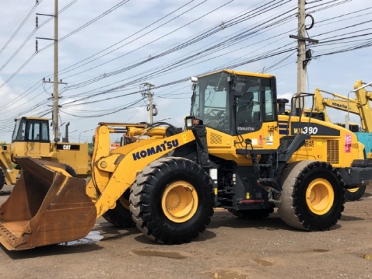 ขายรถตักล้อยาง KOMATSU WA380-7 ปี 2014 รถนอกนำเข้าเองจากญี่ปุ่น สภาพสวยพร้อมใช้ มีVDOการทำงานครับ ขายรถตักล้อยาง KOMATSU WA380-7 ปี 2014 รถนอกนำเข้าเองจากญี่ปุ่น สภาพสวยพร้อมใช้ มีVDOการทำงานครับ