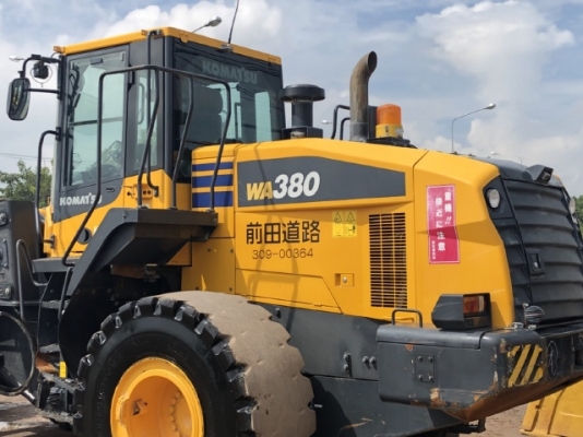 ขายรถตักล้อยาง KOMATSU WA380-7 ปี 2014 รถนอกนำเข้าเองจากญี่ปุ่น สภาพสวยพร้อมใช้ มีVDOการทำงานครับ ขายรถตักล้อยาง KOMATSU WA380-7 ปี 2014 รถนอกนำเข้าเองจากญี่ปุ่น สภาพสวยพร้อมใช้ มีVDOการทำงานครับ