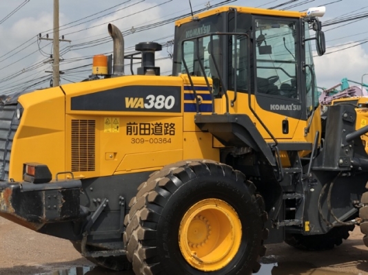 ขายรถตักล้อยาง KOMATSU WA380-7 ปี 2014 รถนอกนำเข้าเองจากญี่ปุ่น สภาพสวยพร้อมใช้ มีVDOการทำงานครับ ขายรถตักล้อยาง KOMATSU WA380-7 ปี 2014 รถนอกนำเข้าเองจากญี่ปุ่น สภาพสวยพร้อมใช้ มีVDOการทำงานครับ