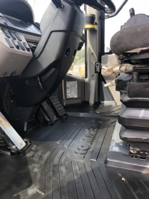 ขายรถตักล้อยาง KOMATSU WA380-7 ปี 2014 รถนอกนำเข้าเองจากญี่ปุ่น สภาพสวยพร้อมใช้ มีVDOการทำงานครับ ขายรถตักล้อยาง KOMATSU WA380-7 ปี 2014 รถนอกนำเข้าเองจากญี่ปุ่น สภาพสวยพร้อมใช้ มีVDOการทำงานครับ